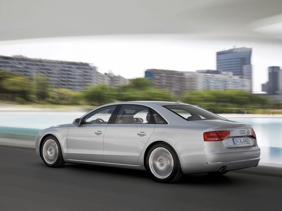  Audi A8 L TFSI Quattro (D4) 2010 года  (WW) (фото 10 из 25)